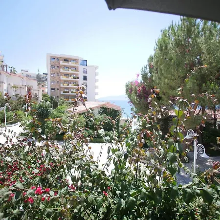 Апартаменты Sunset Bay *